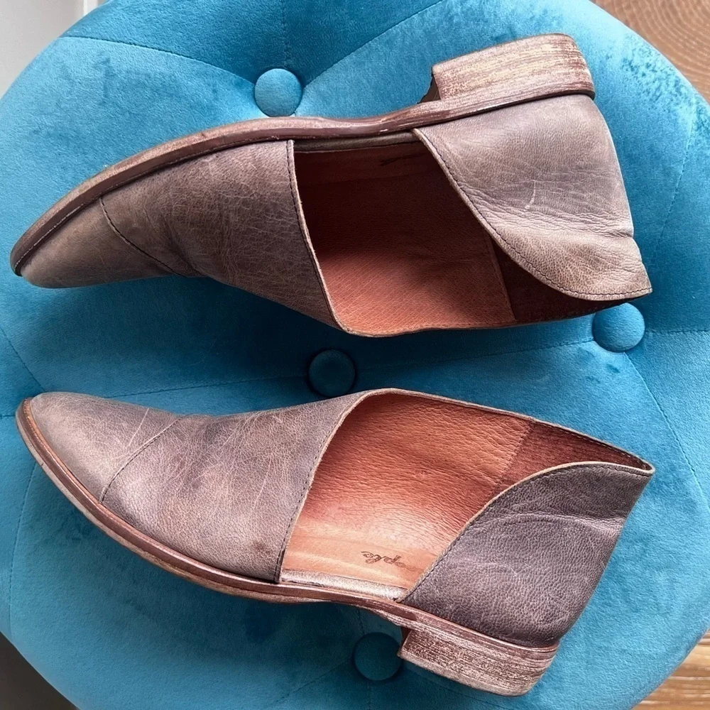 Free People Royale Flat Taupe Brown Leather Slip On Made Spain Sz 37 US 7